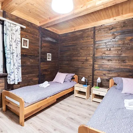 Semesterbostad 'lesne Kurki' Kurki